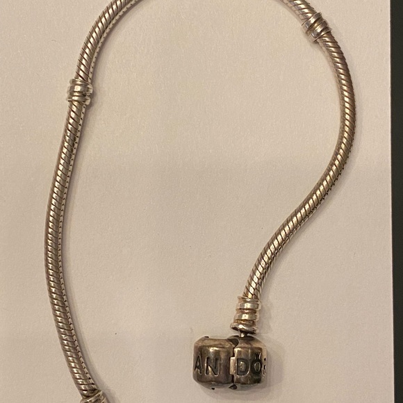 Pandora bracelet - Picture 1 of 4